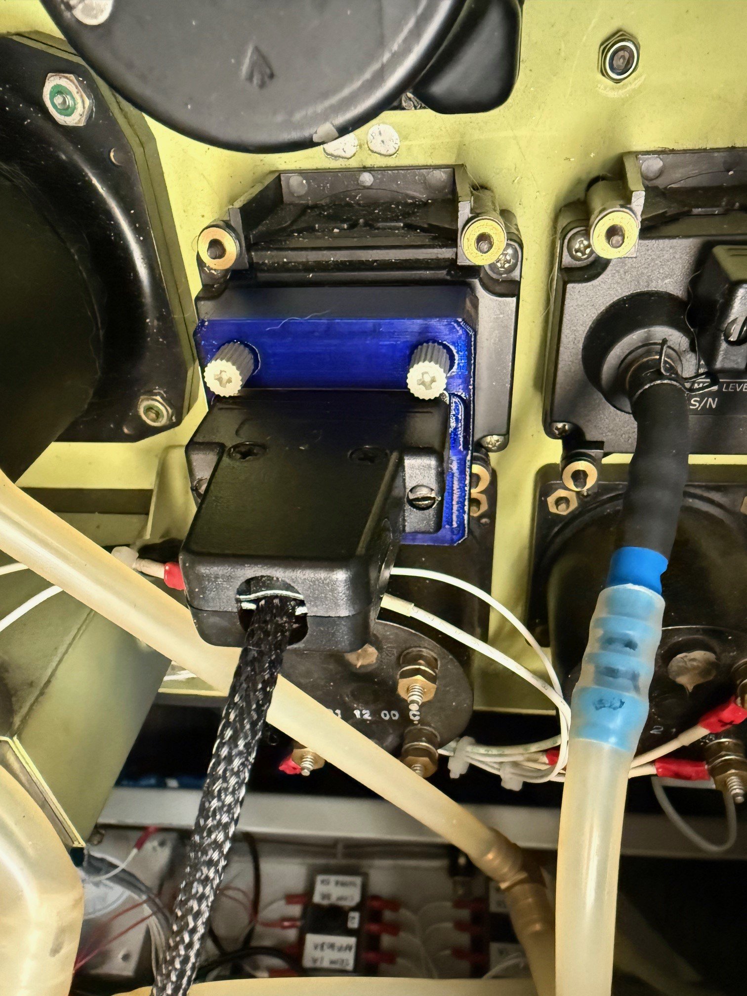 SD-TY9X-E fitted to a RV8